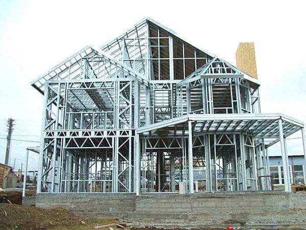 江阴钢结构建筑的腐蚀问题应该如何预防